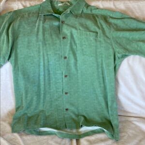 Men's Green Shirt